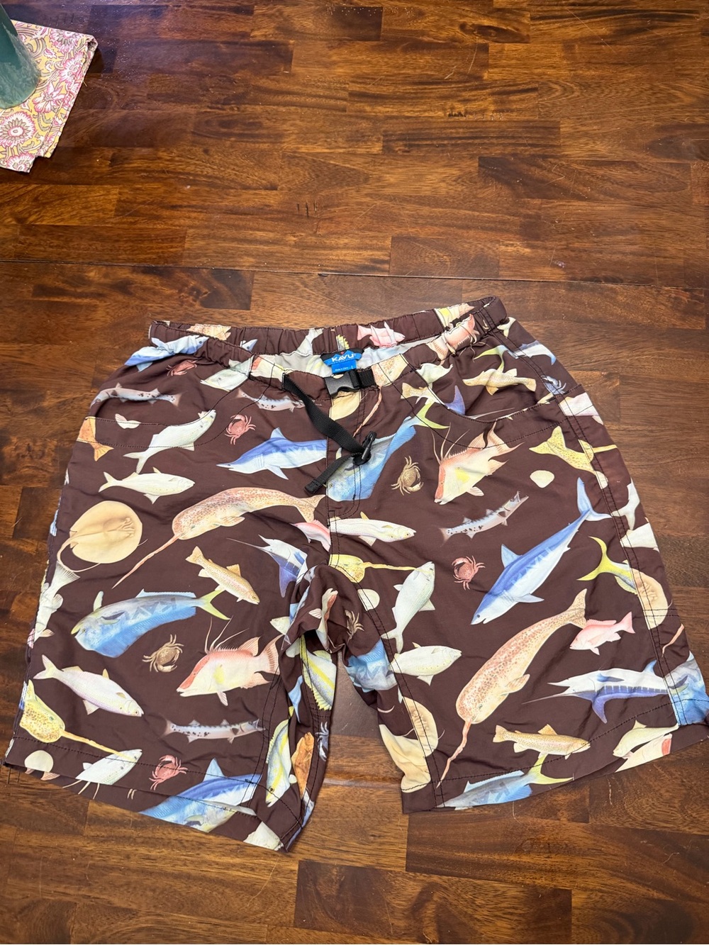 KAVU Men’s L Fish Print Outdoor Board Shorts Brown Sharks Trout Fishing Nylon
